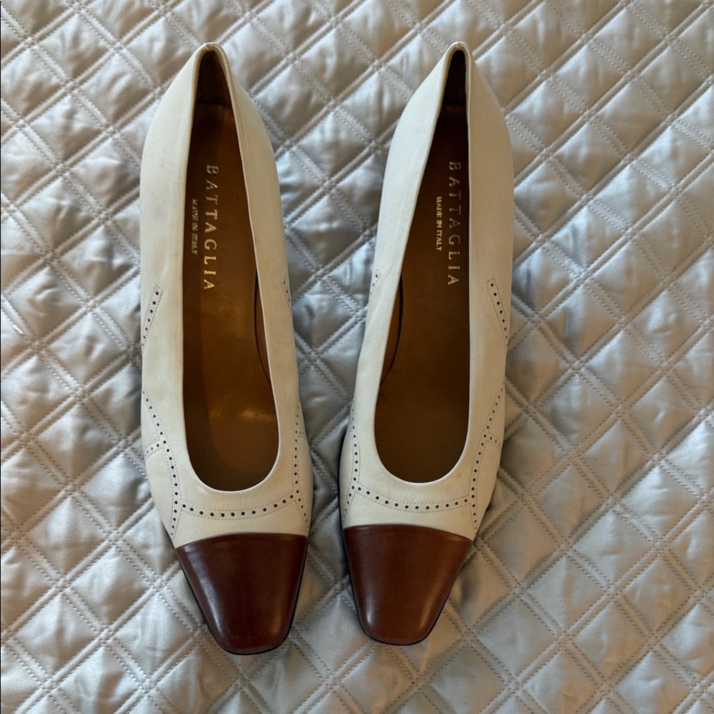 Women's BATTAGLIA Made in Italy Cream and Brown Leather Strap Shoes